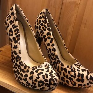 Like new hair-calf leather leopard-print pumps